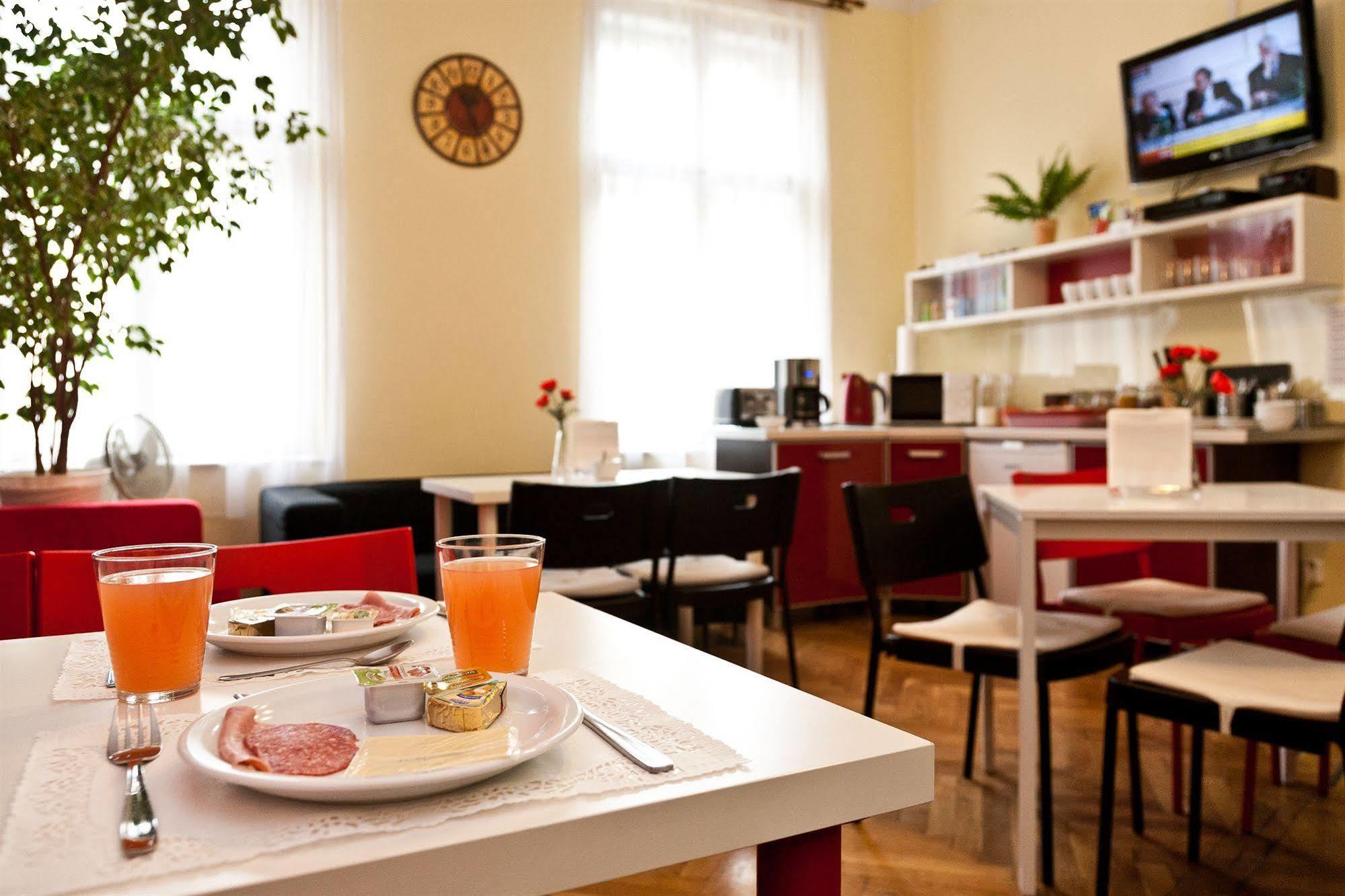 Enigma Hostel Krasków Εξωτερικό φωτογραφία